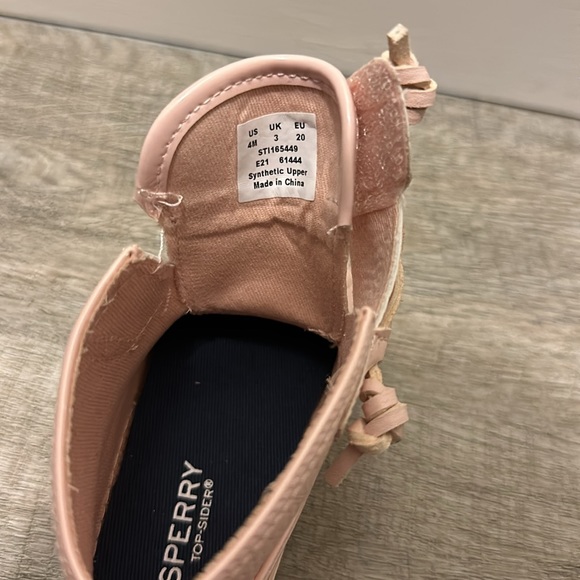 Pink sperry top sider boots. Size 4m - Picture 6 of 7